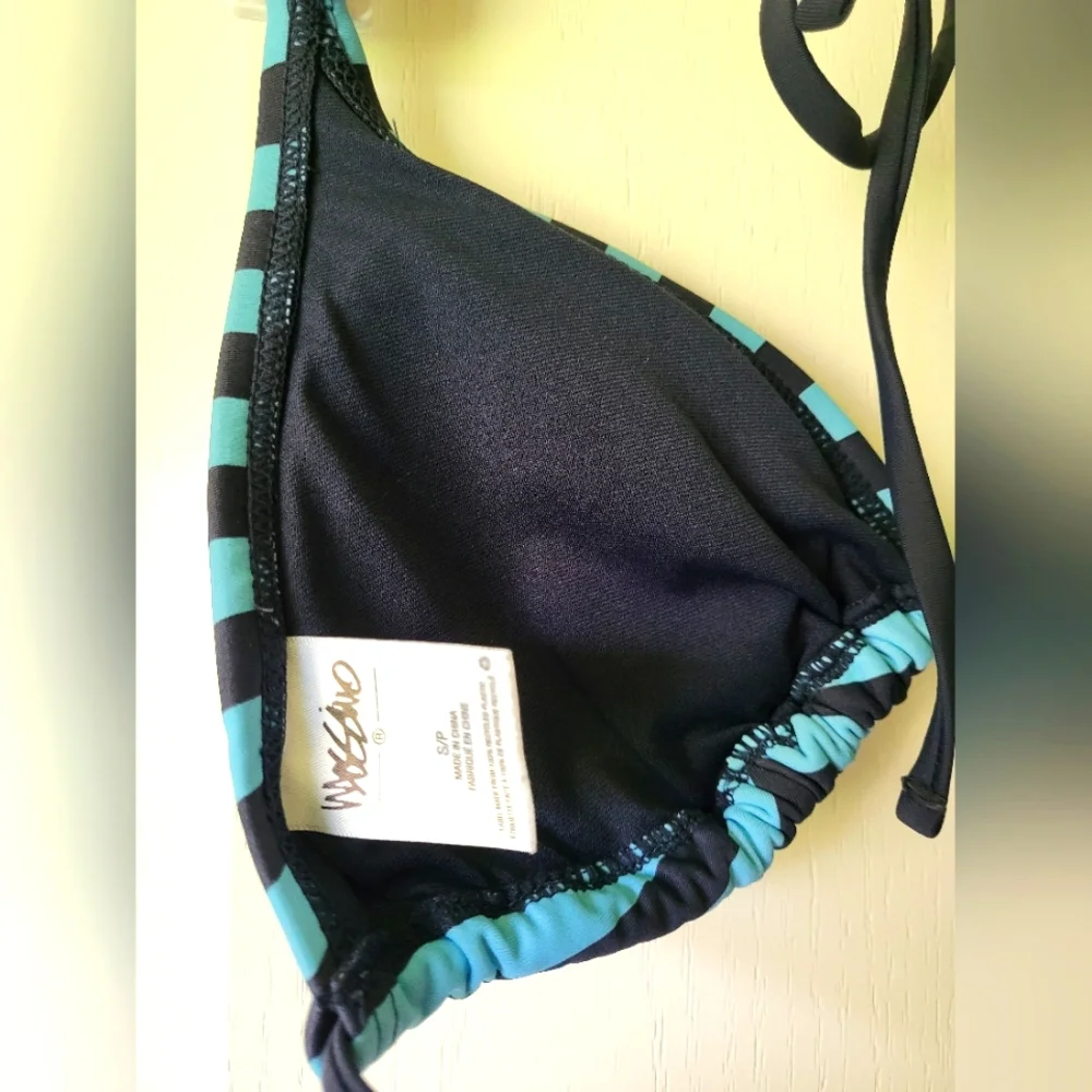 Bikini - Picture 6 of 6